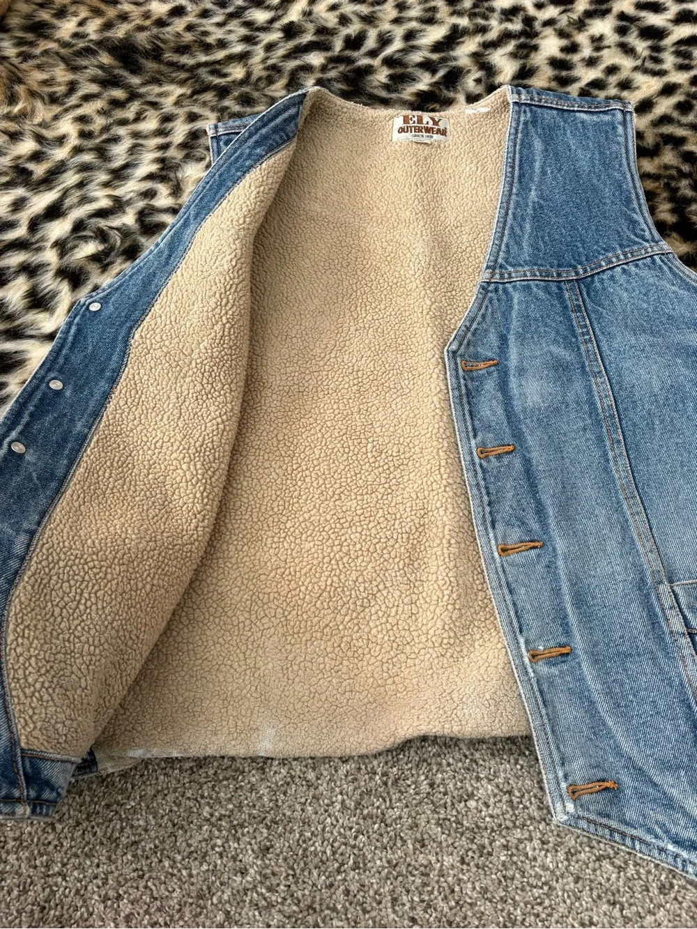 Vintage Denim Sherpa-Lined Vest - Blue